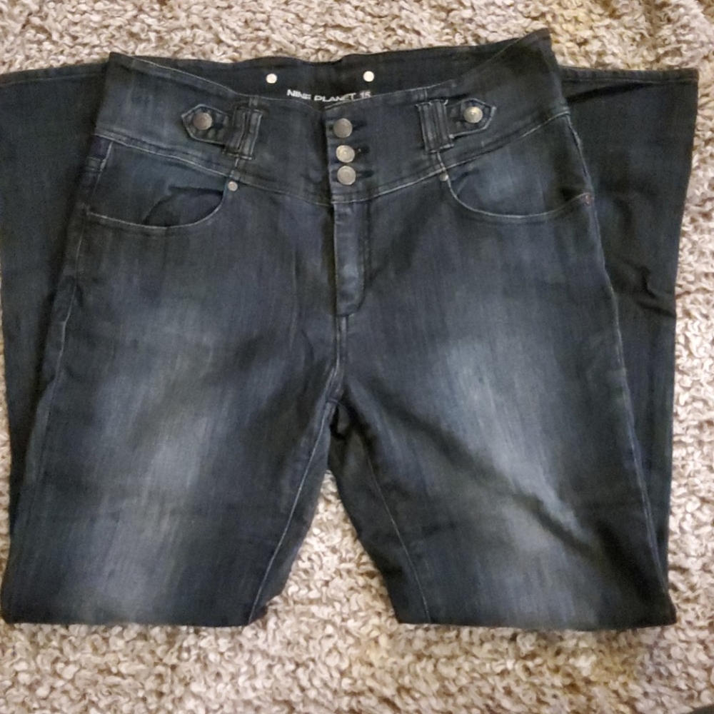 Jeans - Picture 2 of 3